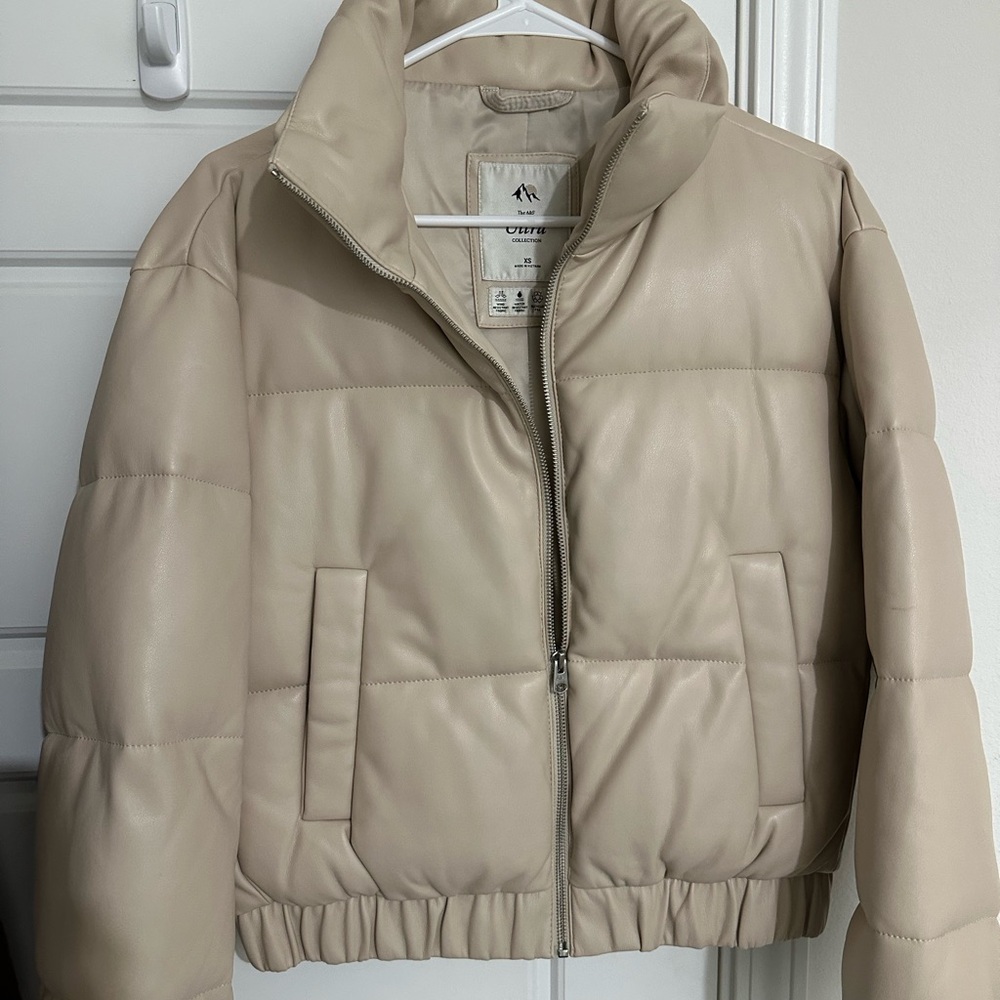 Abercrombie & Fitch Beige Puffer Jacket
